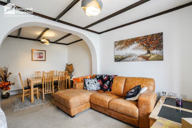 83, Slades Road, Saint Austell photo 2