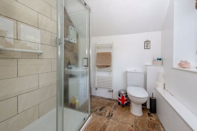 En Suite Shower Room
