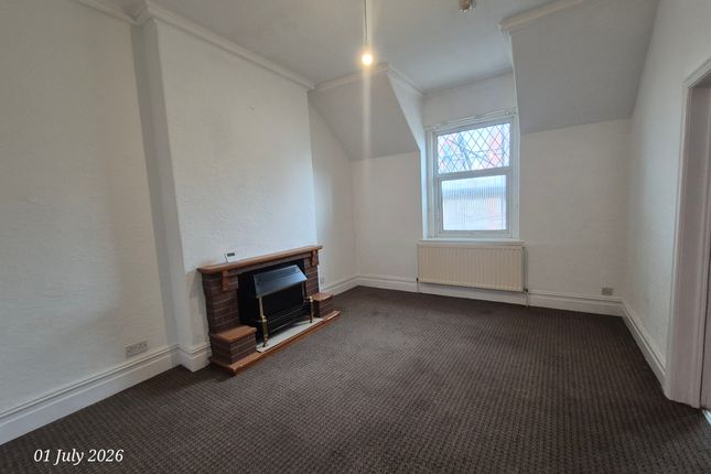 FLAT 4, 32 , Mostyn Avenue, Llandudno photo 3