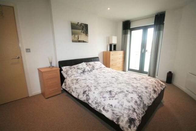Apartment 23, South Quay, Swansea photo 4