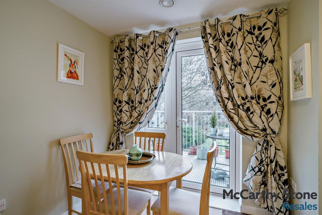 28 Applegate House, Seymour Road, Trowbridge photo 2