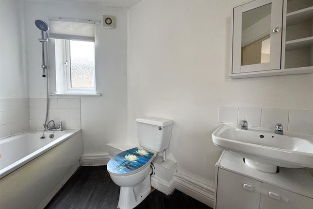 6, Bole Close, Barnsley photo 4