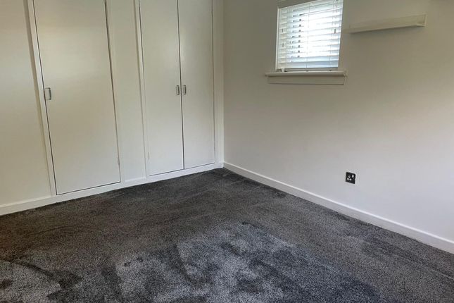 50 Ayton Park North, east kilbride photo 5