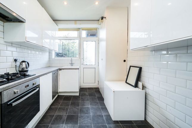 Brownlow Road, Southgate photo 3