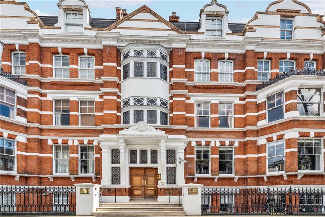 Flat for sale in Holland Park Mansions, Holland Park Gardens, London