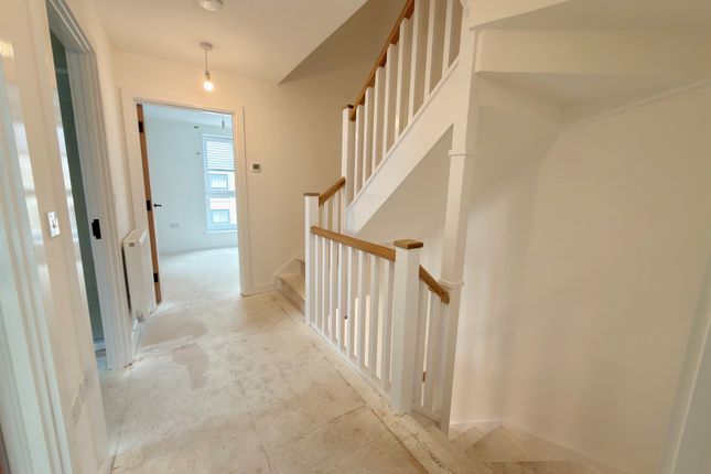 The Southland, Plot 88, Thames View, Swindon photo 3