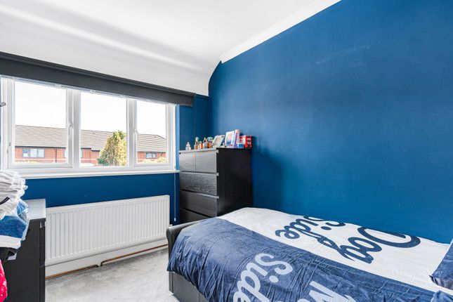 8, East Road, Feltham photo 4