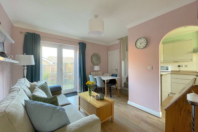169 Lower Road, Faversham photo 2