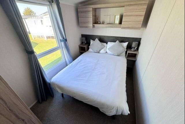 Swift Loire, Coopers Beach Holiday Park, Church Lane, Colchester photo 5