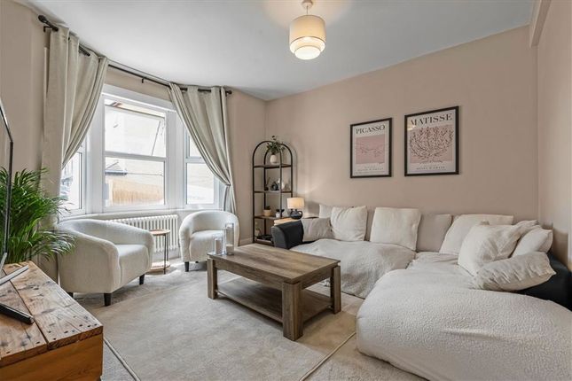 105, Parkdale Road, London photo 4