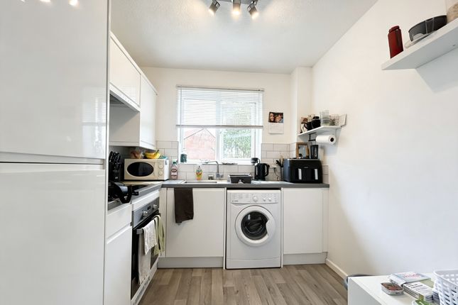 85 Blackmore Road, SHAFTESBURY photo 2