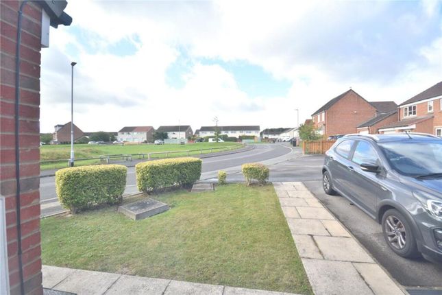 2 Pennwell Green, Leeds photo 3