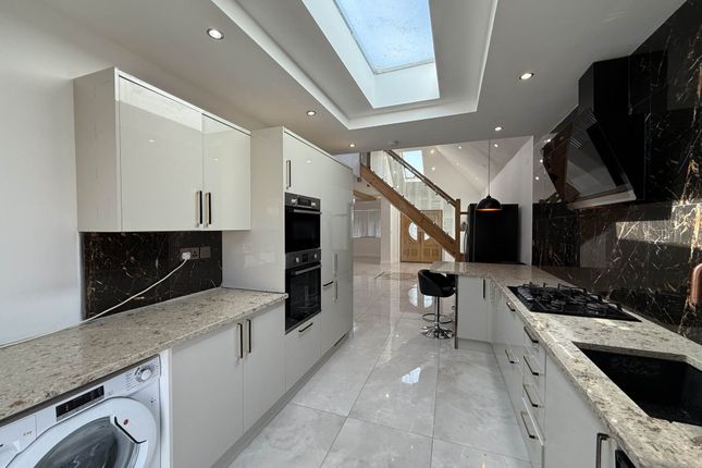 1, Park Avenue, Luton photo 4