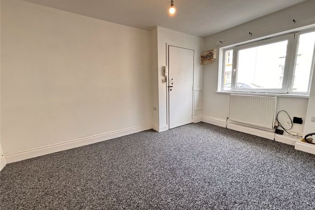 8C,, Queen Street, Pembrokeshire photo 2