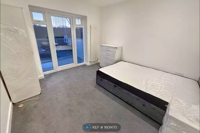 Thumbnail Flat to rent in Westside House, High Wycombe