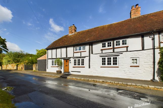 3-bed house on 14 Market Hill, Aylesbury, £545,000