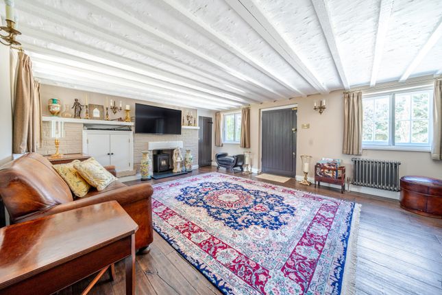 Pinstone Cottage,, Oxford Road, Buckinghamshire photo 2
