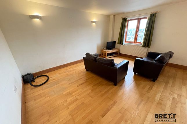 10 Vanguard House, Nelson Quay, Milford Haven photo 2