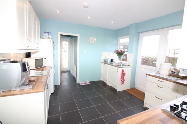 47, Bromley photo 5