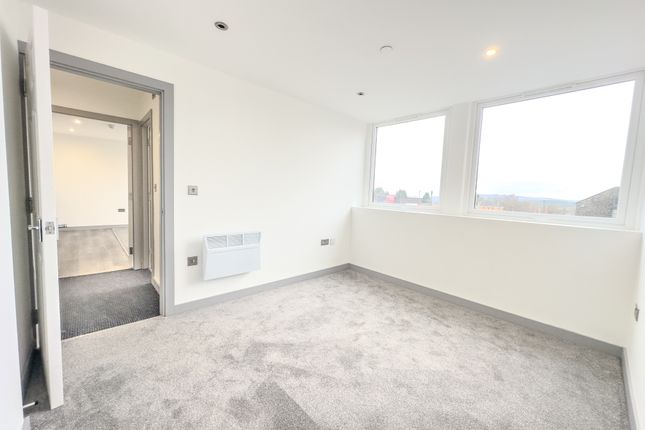Apartment 102, Leeds photo 4