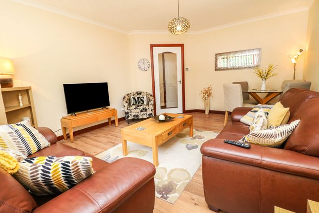 Thumbnail Flat for sale in 40, Eastcroft Drive, Polmont