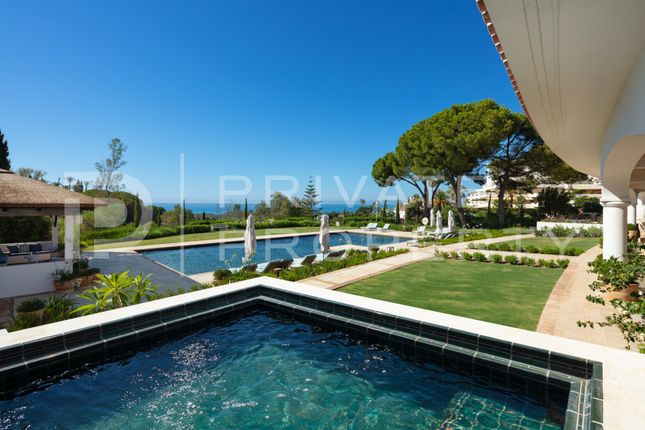 Villa for sale in Las Lomas Del Marbella Club, Marbella Golden Mile, Marbella