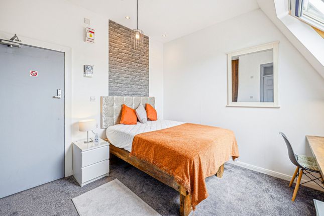 Room 7 2, St. Johns Road, Westcliff-on-sea photo 4