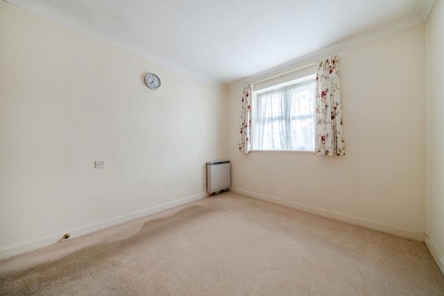 63, Woodville Grove, Welling photo 3