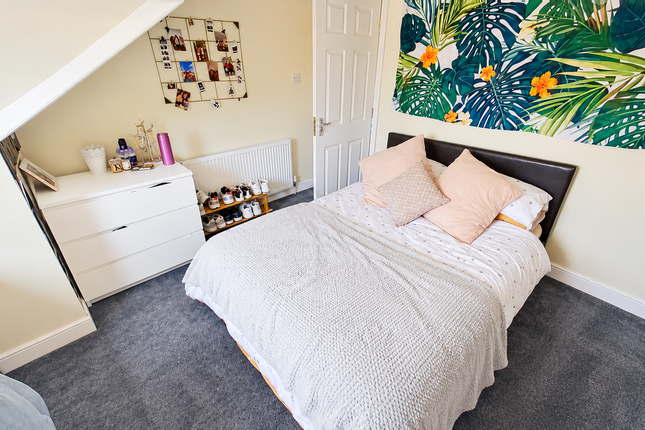 13 Pearson Terrace, Leeds photo 5