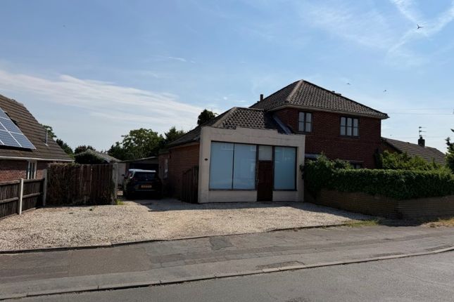 3-bed house on 18 Gurney Road, New Costessey, Norwich, £200,000