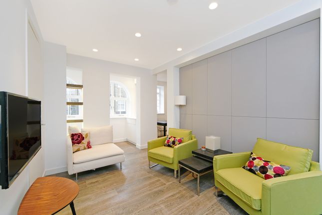 Flat for sale in East House, Rosemoor Street, Chelsea