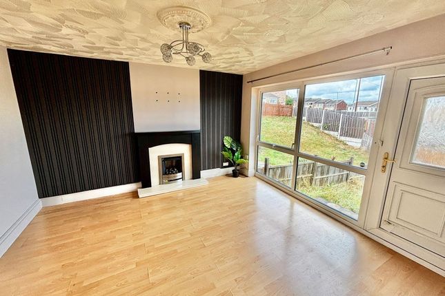 58 Sunnybank Crescent Brinsworth, Rotherham photo 2