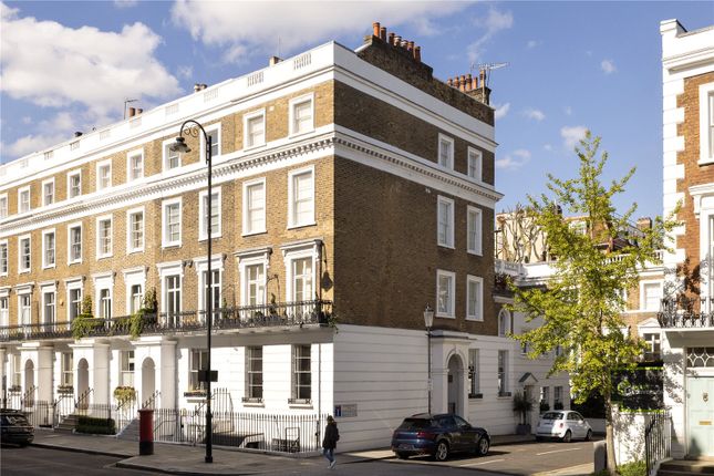 End terrace house for sale in Oakley Street, London