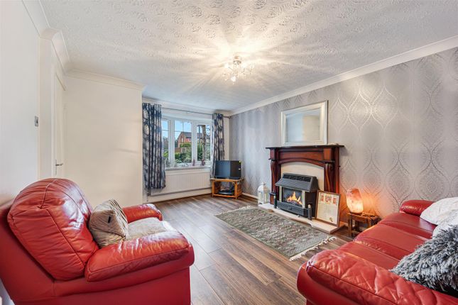 8, Canterbury Close, Prescot photo 2