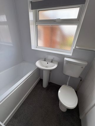 46, Battle Crescent, Hailsham photo 4