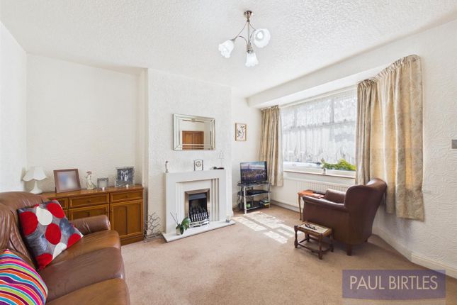 11, Newbury Drive, Trafford photo 3