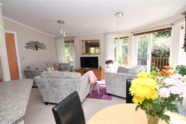 Mobile/park home for sale in The Glade, Coppice Park, Ockeridge, Wichenford, Worcestershire