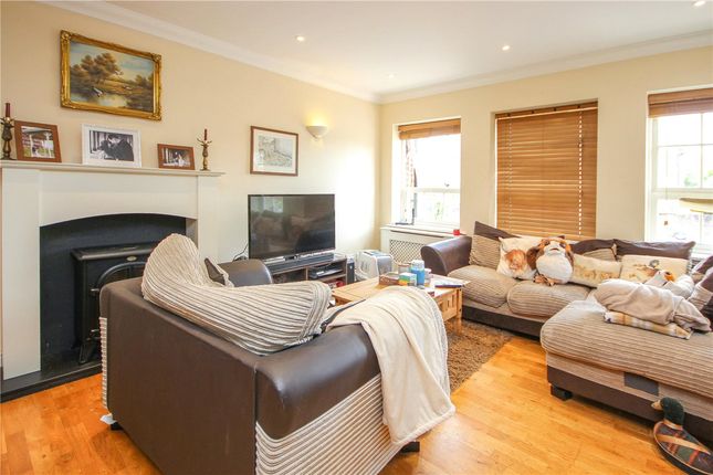 Flat to rent in Old Priory Park, Old London Road, St. Albans, Hertfordshire