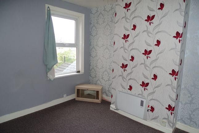 251 Flat 2,, Prestwood Road, Wolverhampton photo 4