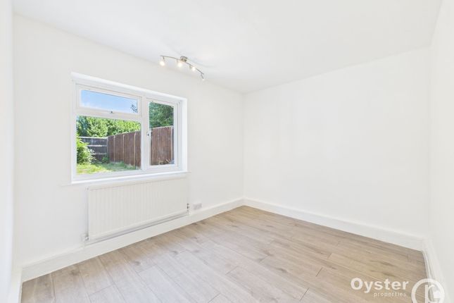 29 Bartram Close, Uxbridge photo 5