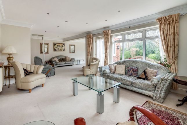 10 Windermere Drive, Alderley Edge photo 4