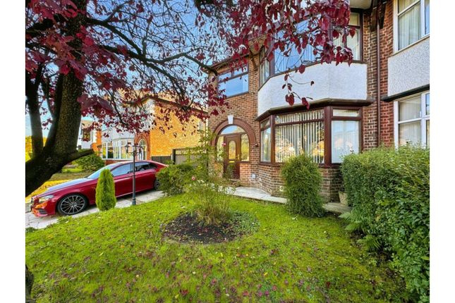 68, Scholes Lane, Manchester photo 4