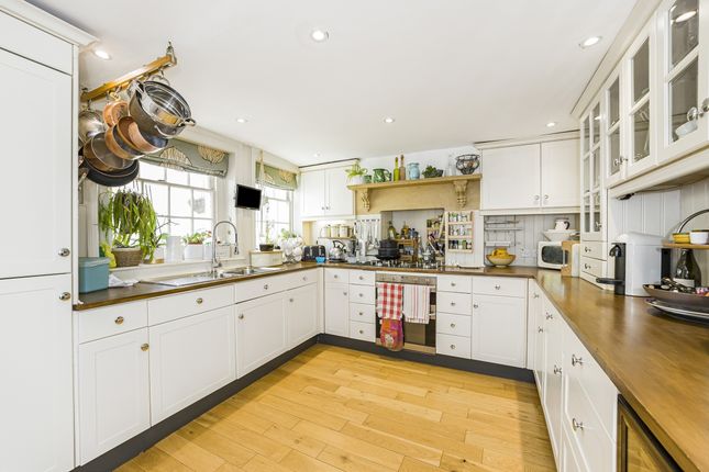 8, Maidenstone Hill, London photo 2