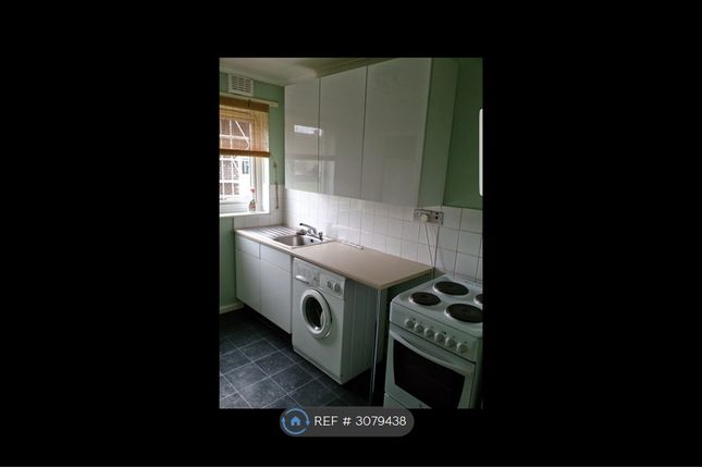Newcastle Upon Tyne photo 3