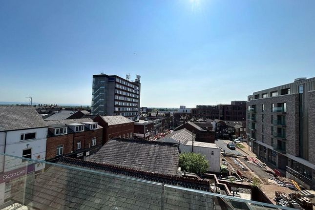 Apartment 301, Valiant House, 1, Hope Square, Greater Manchester photo 4