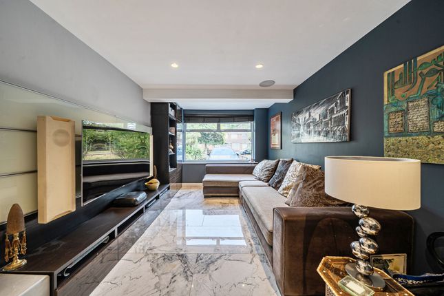 1b Kings College Road, Ruislip photo 4