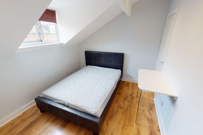 End terrace house to rent in Hartley Grove, Woodhouse, Leeds