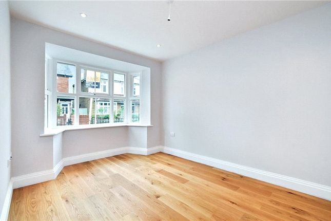 8, Gilliat Row, Rickmansworth photo 3