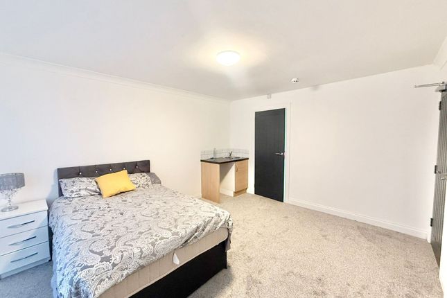 121 Kirkmeadow, Peterborough photo 3