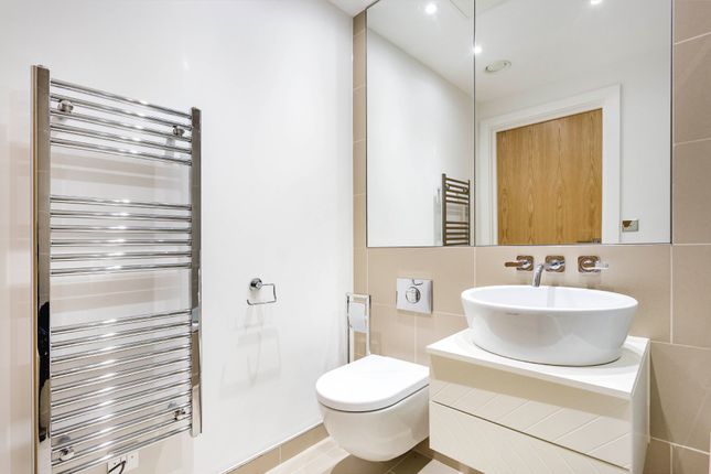 Flat for sale in 205 Holland Park Avenue, London